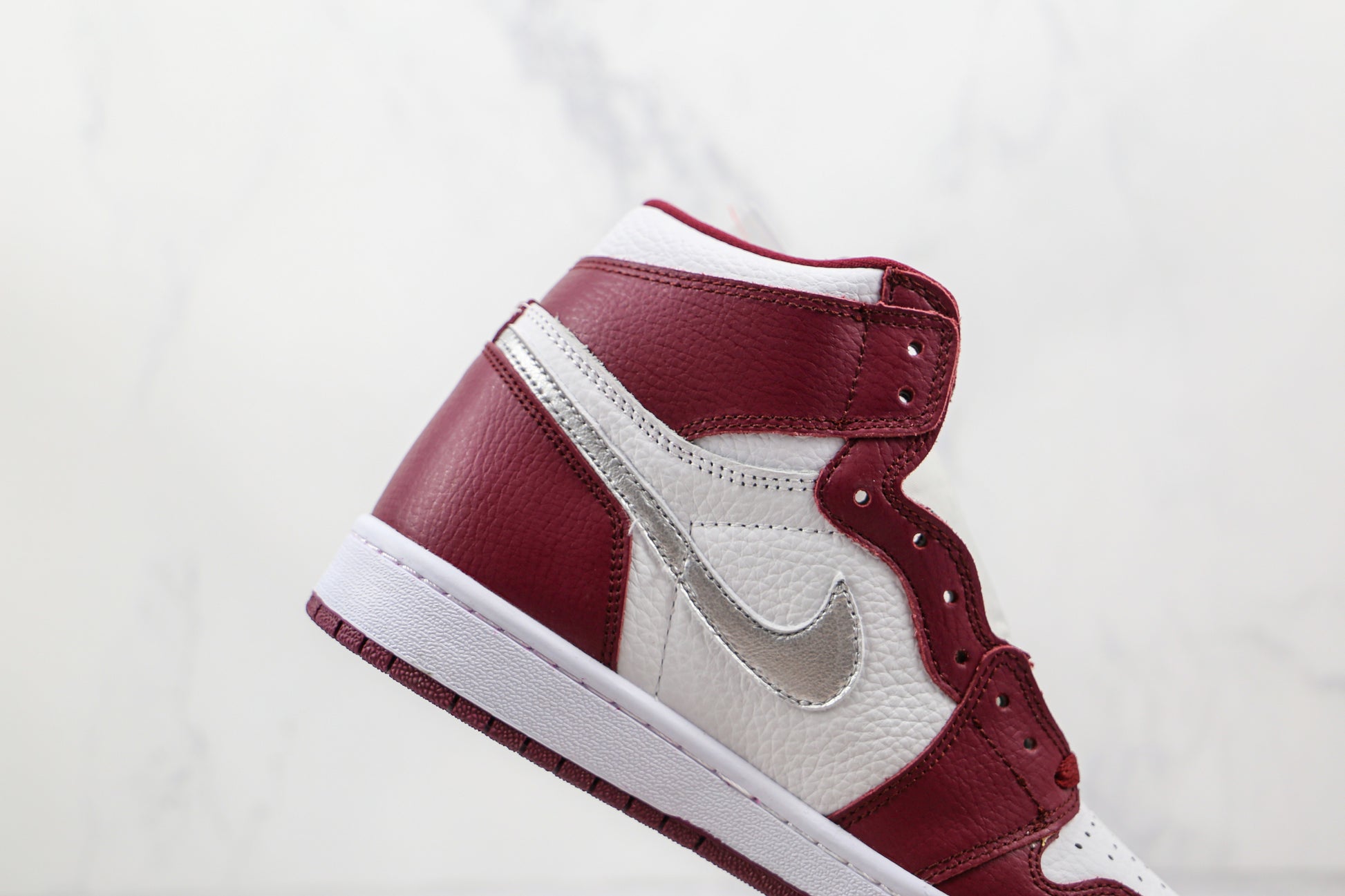 Air Jordan 1 High Bordeaux