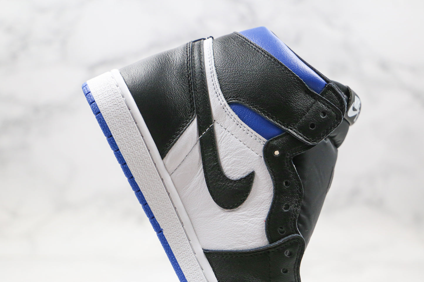 Air Jordan 1 High Patent Royal