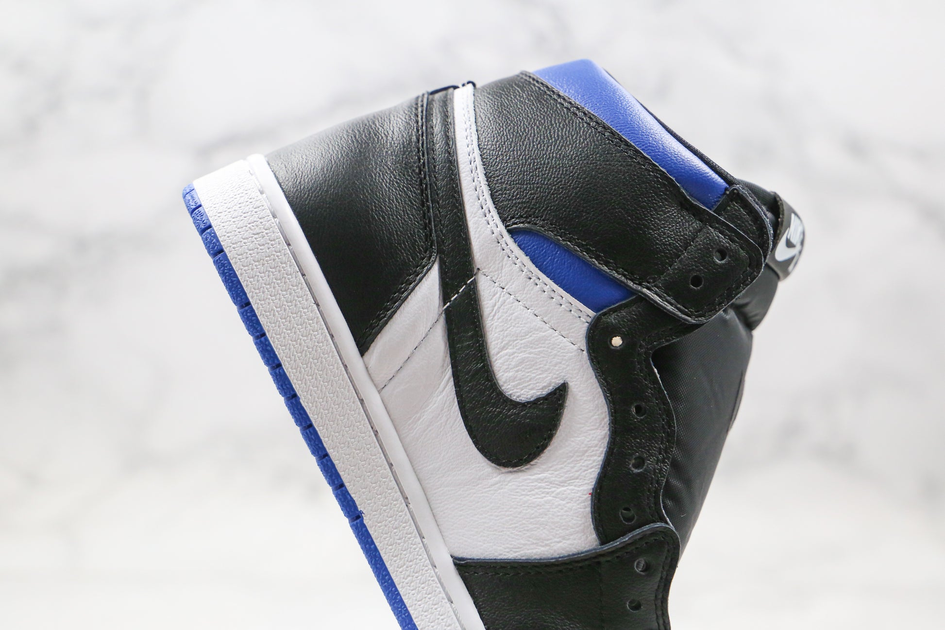 Air Jordan 1 High Patent Royal