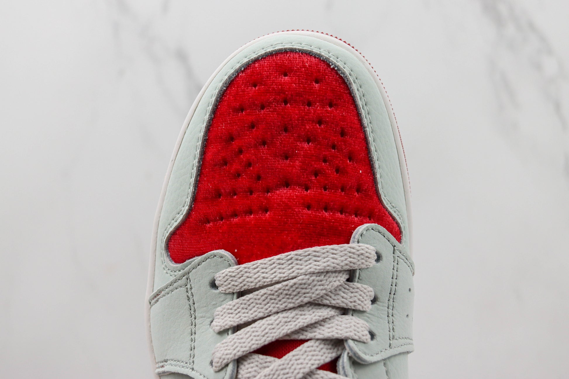 Air Jordan 1 High Ice Mint Coral