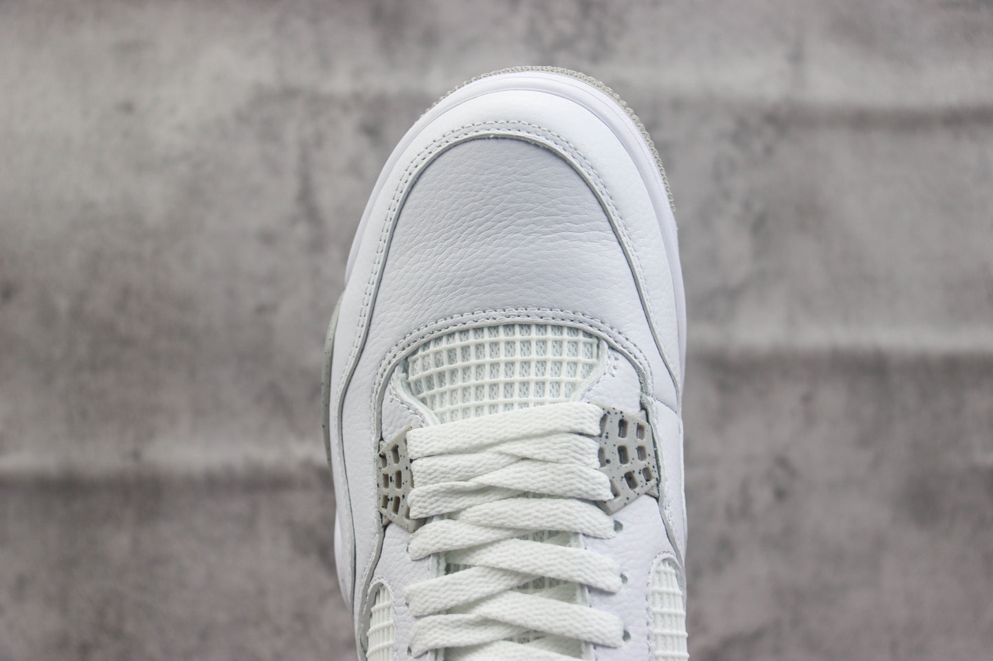 Air Jordan 4 White Cement
