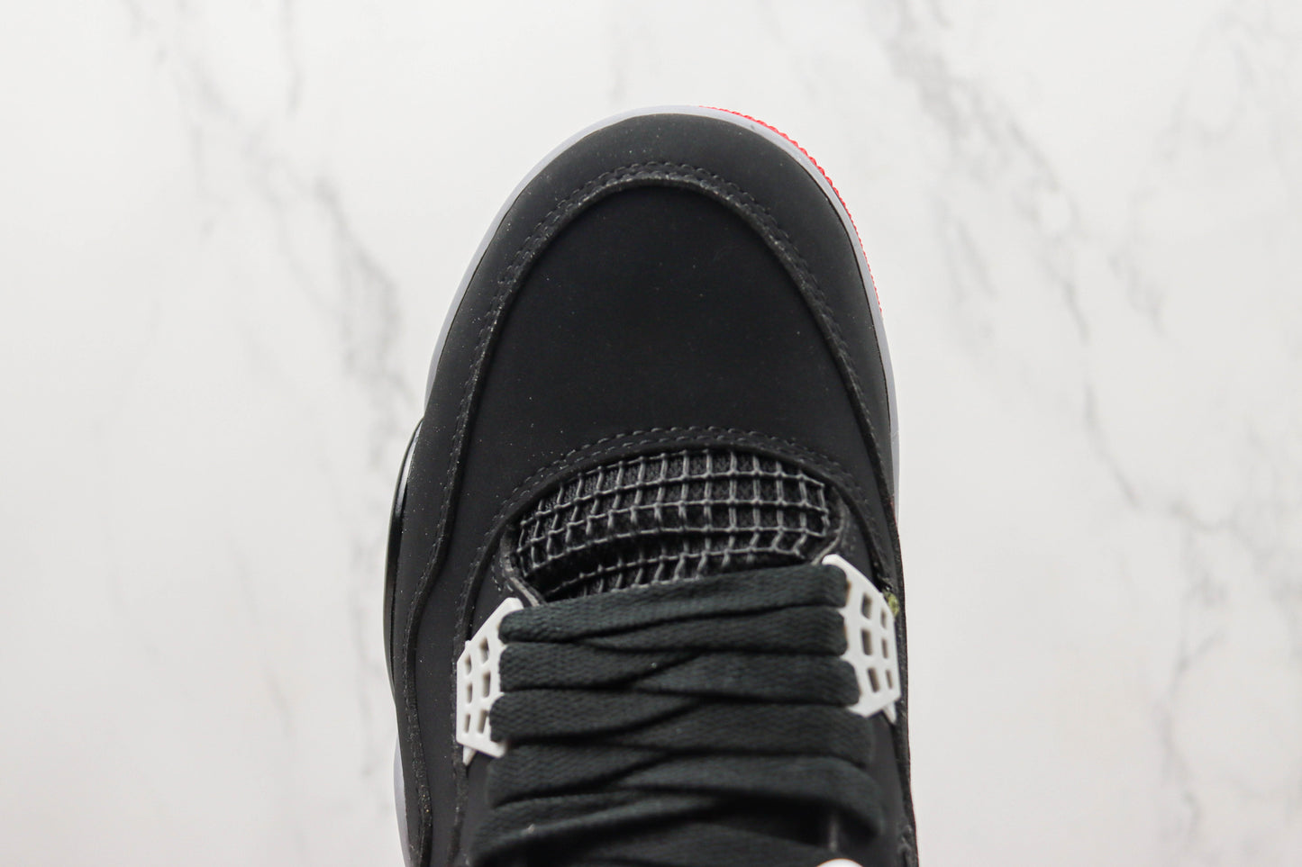 Air Jordan 4 Bred