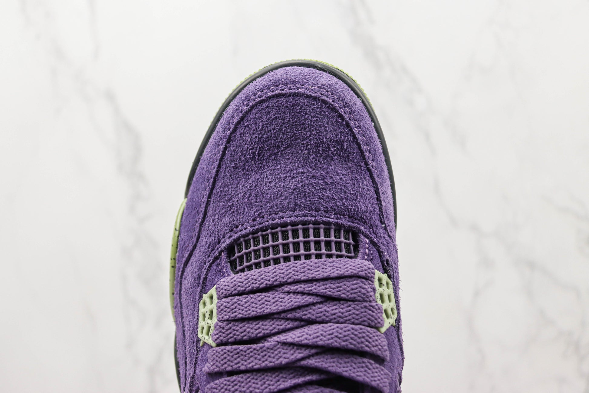 Air Jordan 4 Canyon Purple
