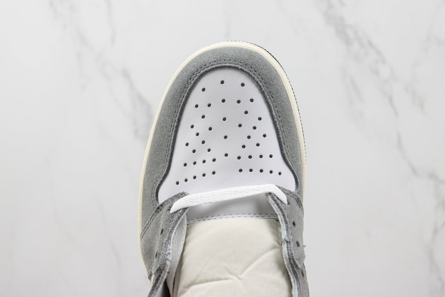 Air Jordan 1 High Heritage