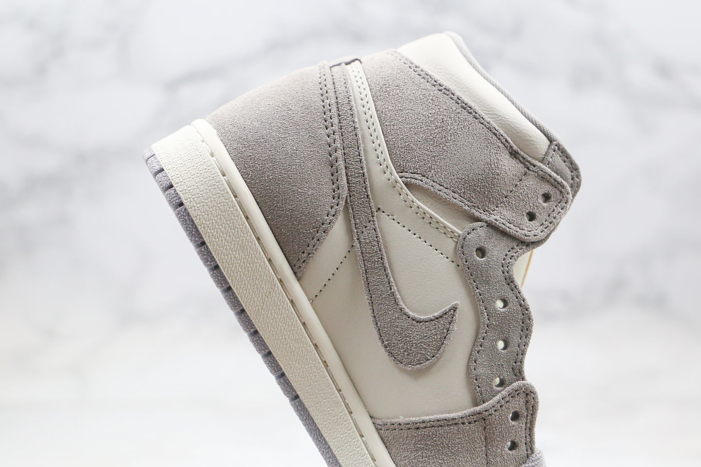 Air Jordan 1 High Lavender Grey