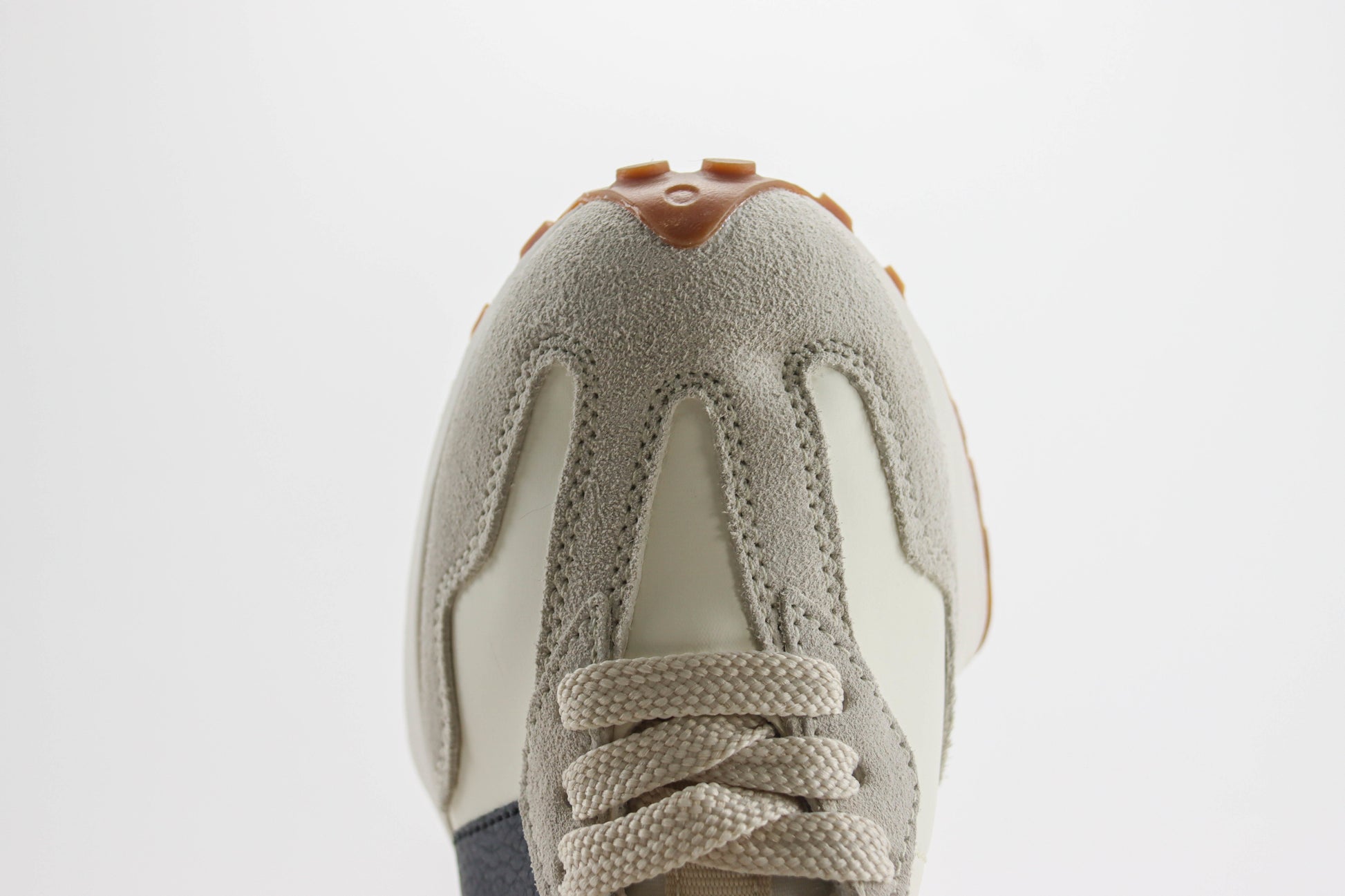 New Balance 327 White Silver WS327GD