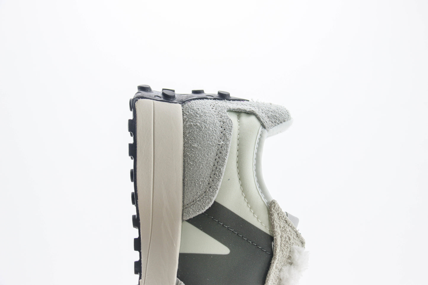 New Balance 327 White Silver U327WGR