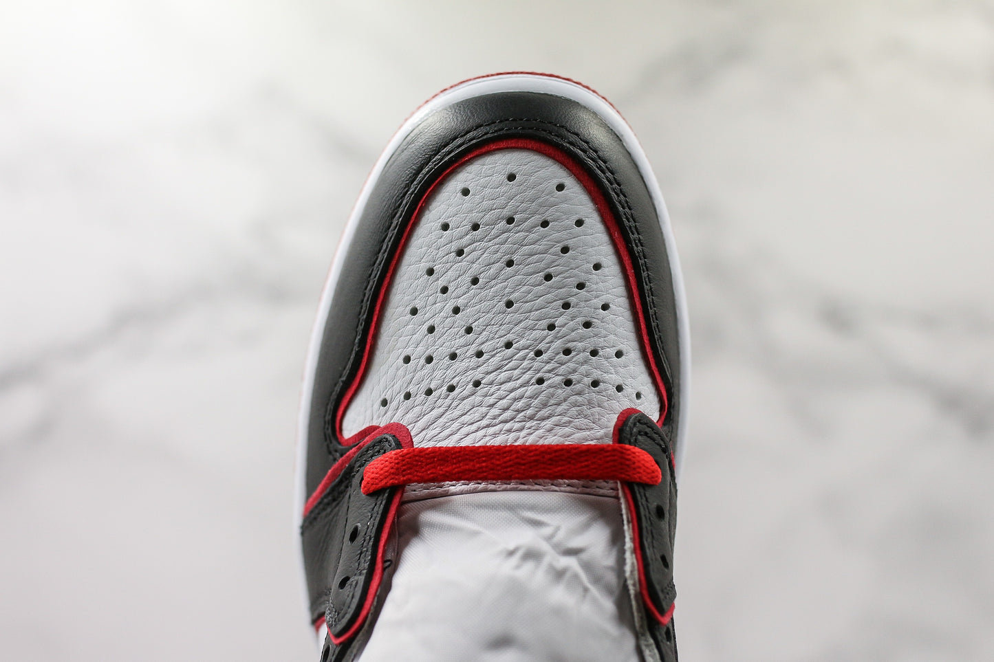 Air Jordan 1 High Black Red Outline