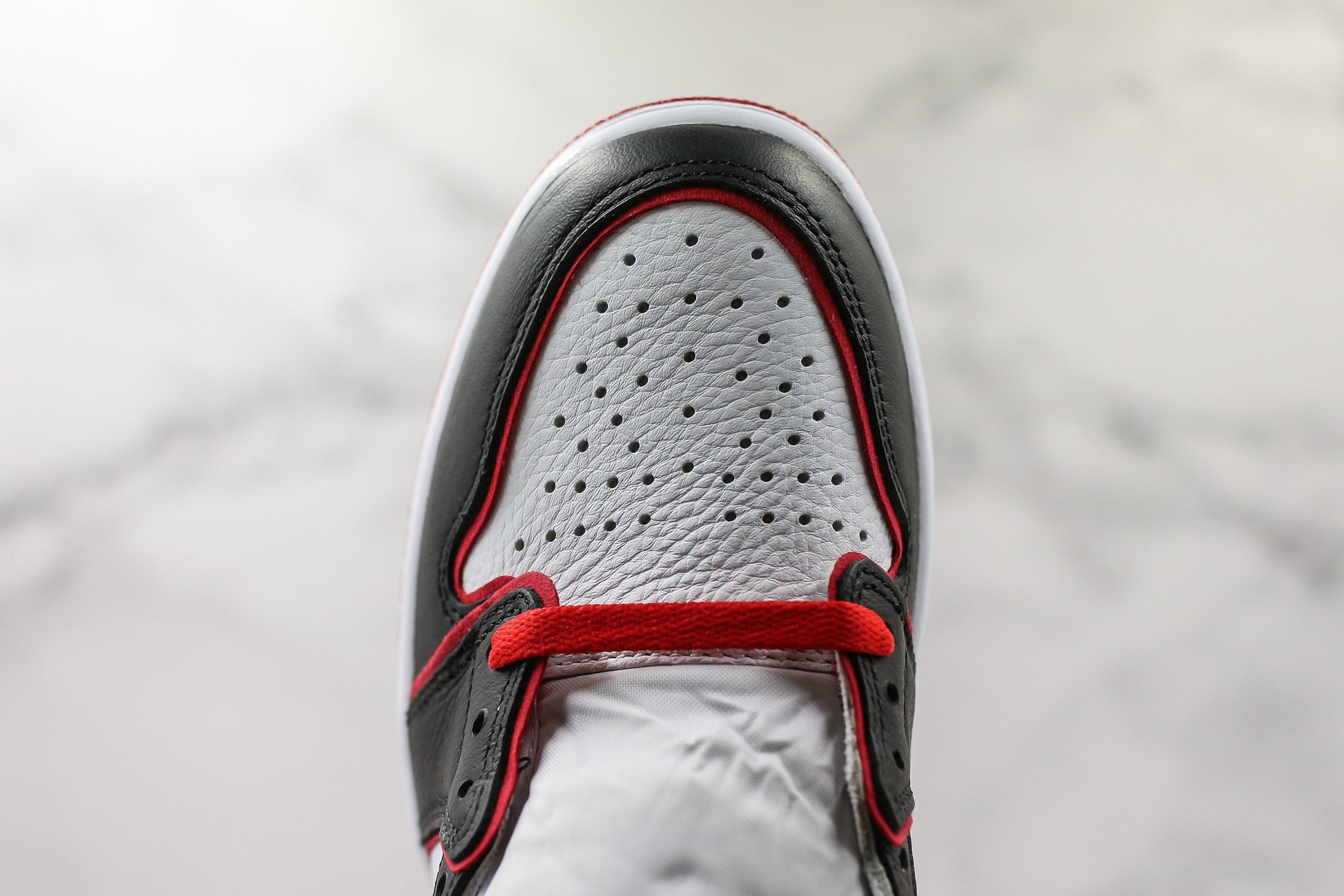 Air Jordan 1 High Black Red Outline