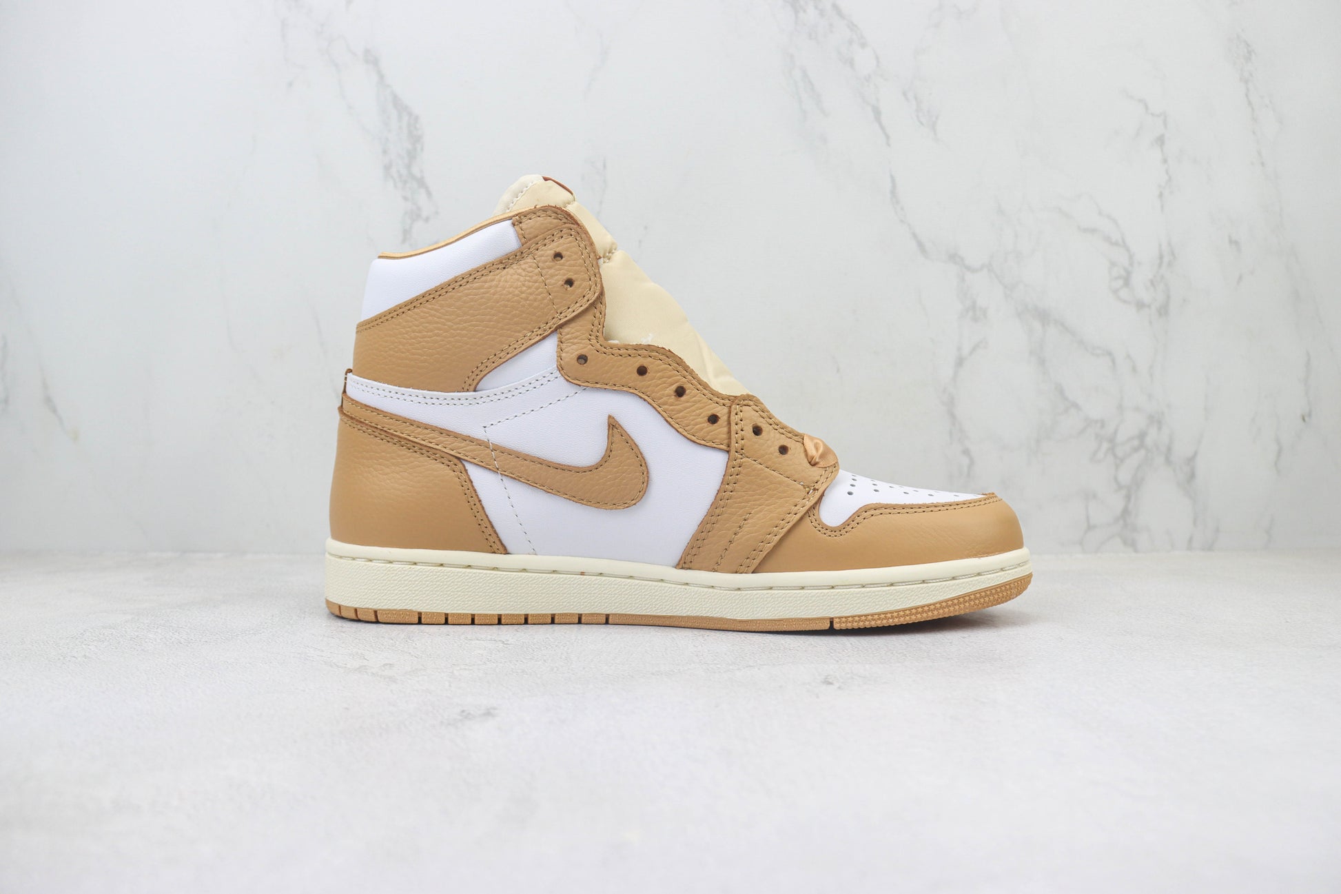 Air Jordan 1 High Mocha Brown