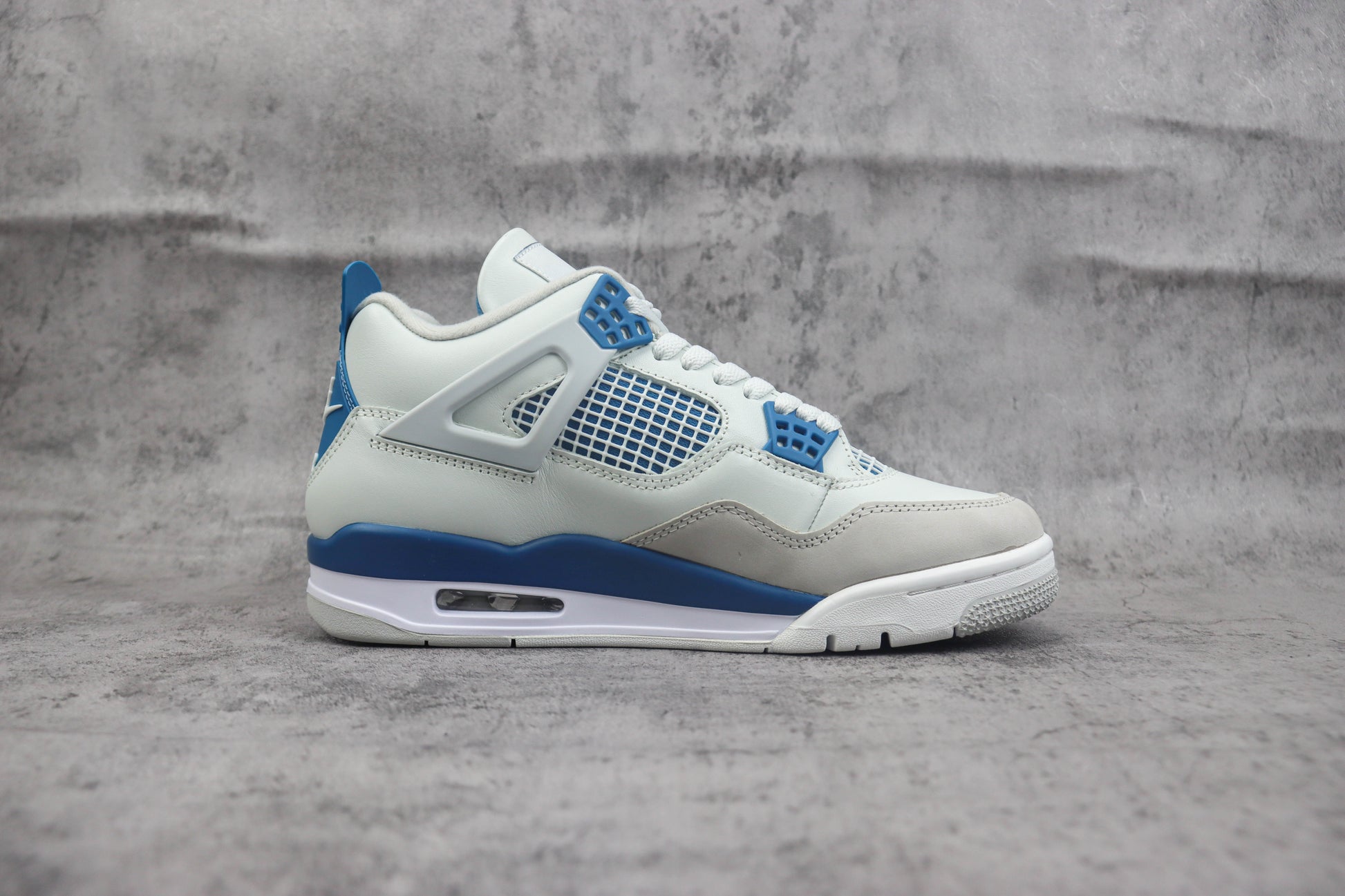 Air Jordan 4 Blue Suede