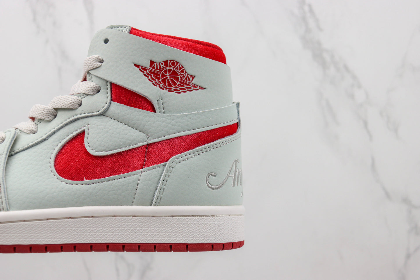 Air Jordan 1 High Ice Mint Coral