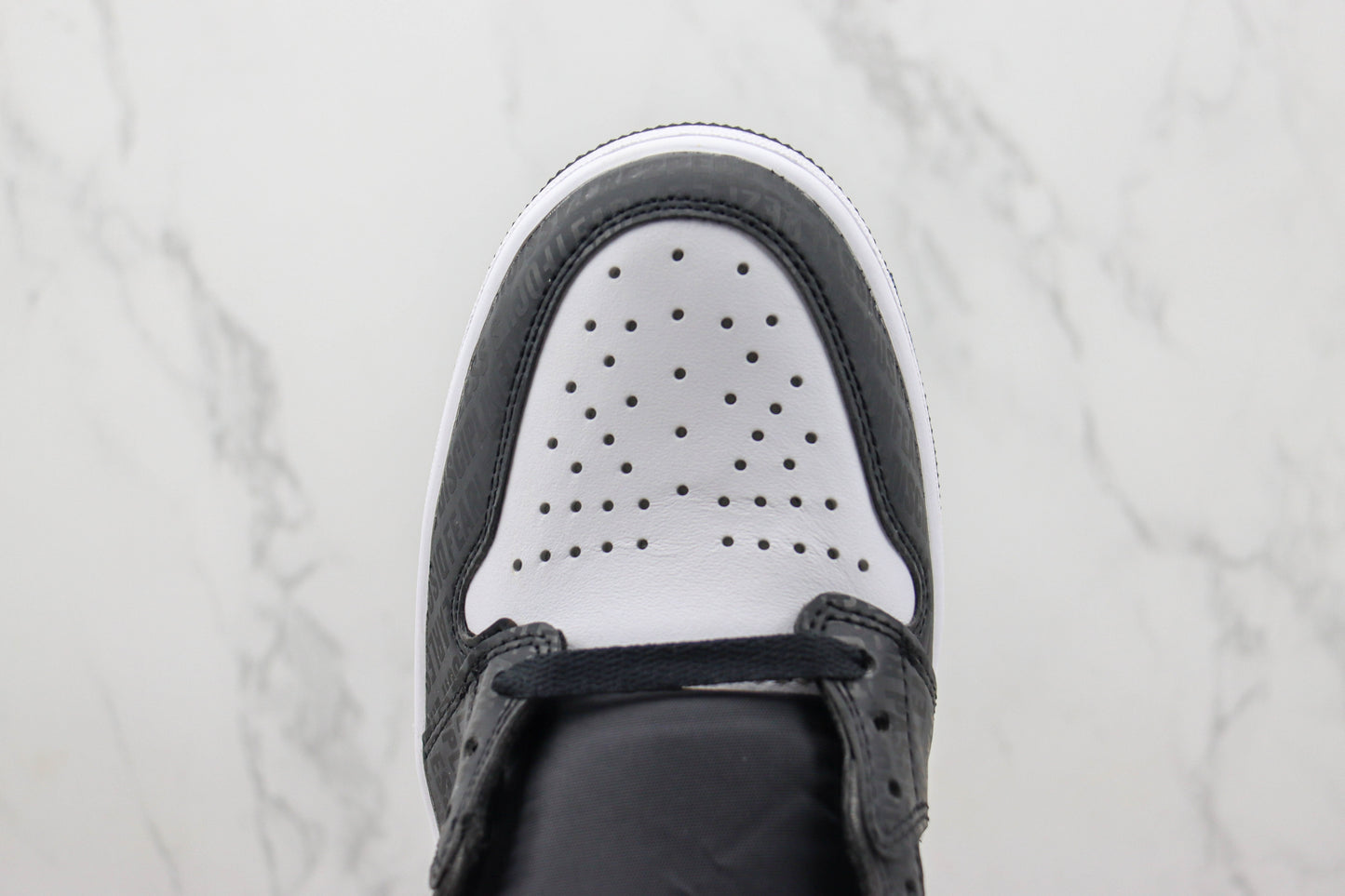 Air Jordan 1 High Black White Crackle