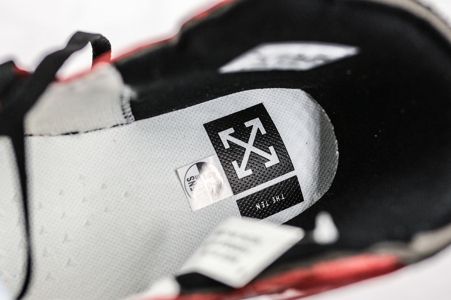 Air Jordan 1 High Off-White Chicago