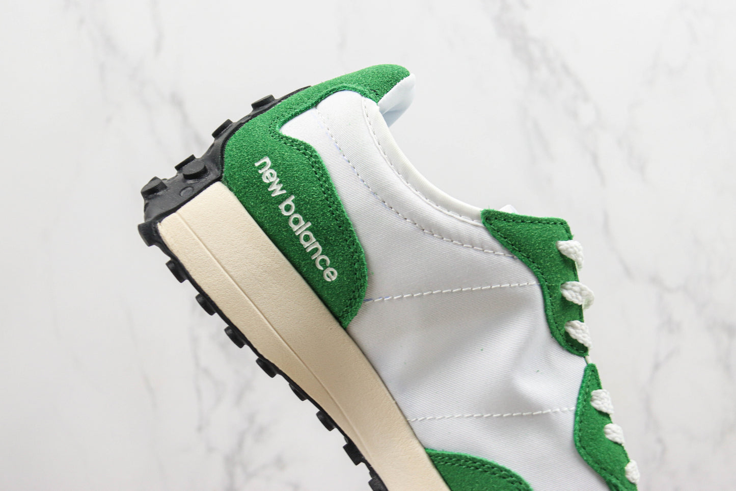 New Balance 327 White Silver MS327LG1