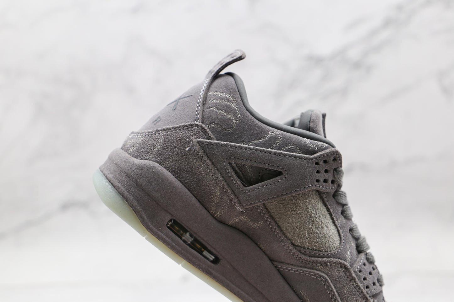 Air Jordan 4 KAWS Cool Grey