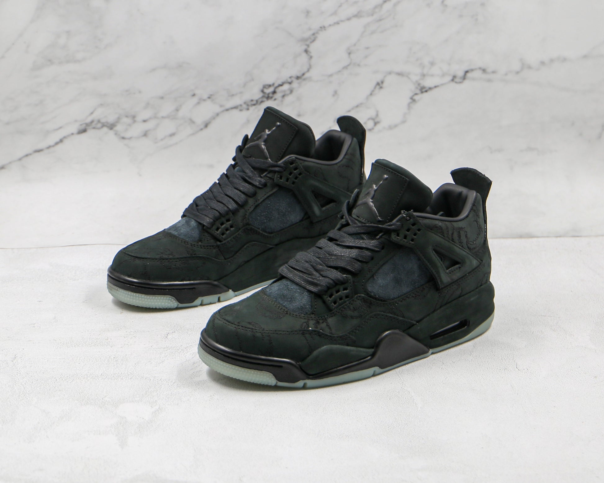 Air Jordan 4 KAWS Black