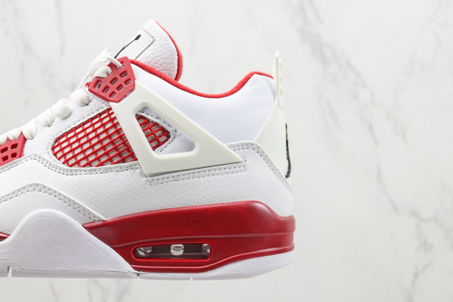 Air Jordan 4 Fire Red