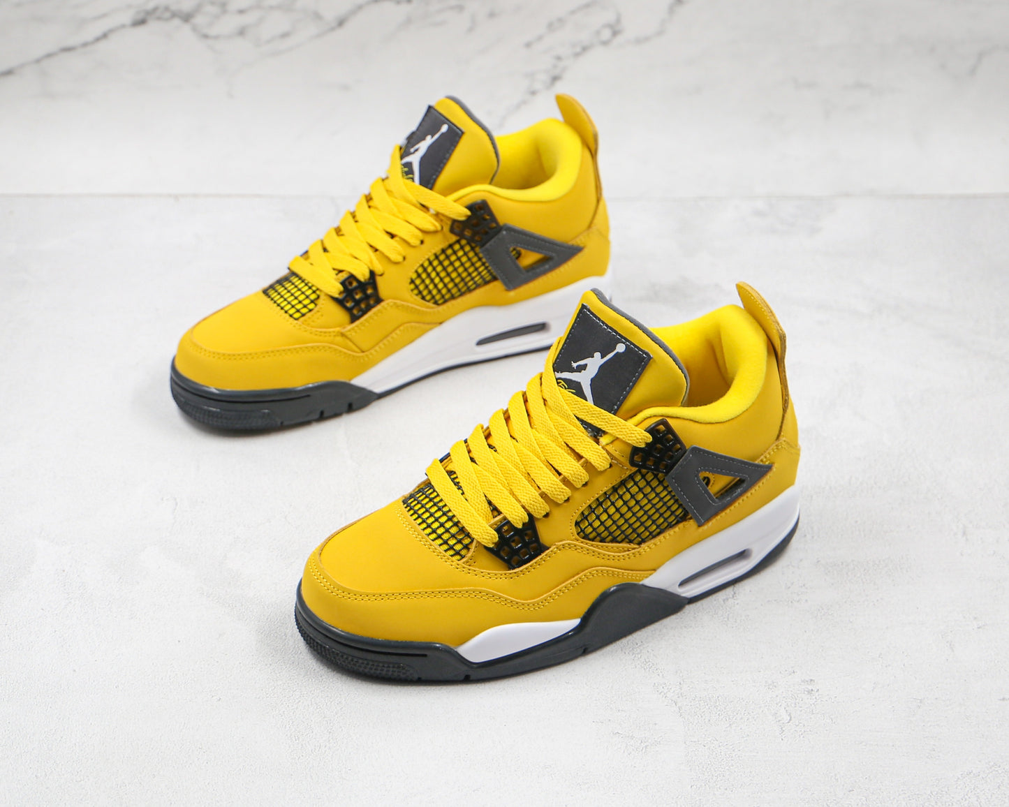 Air Jordan 4 Lightning