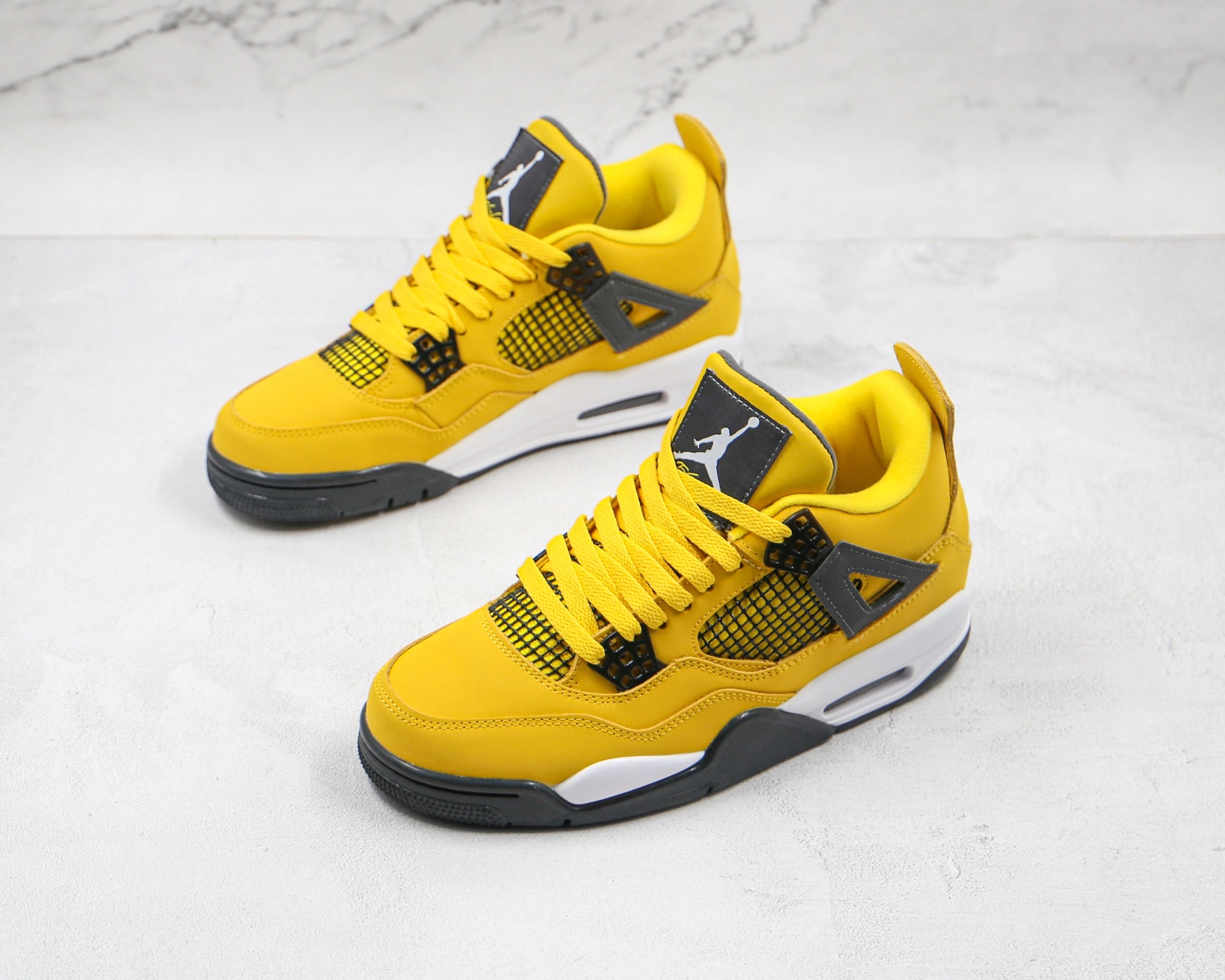 Air Jordan 4 Lightning