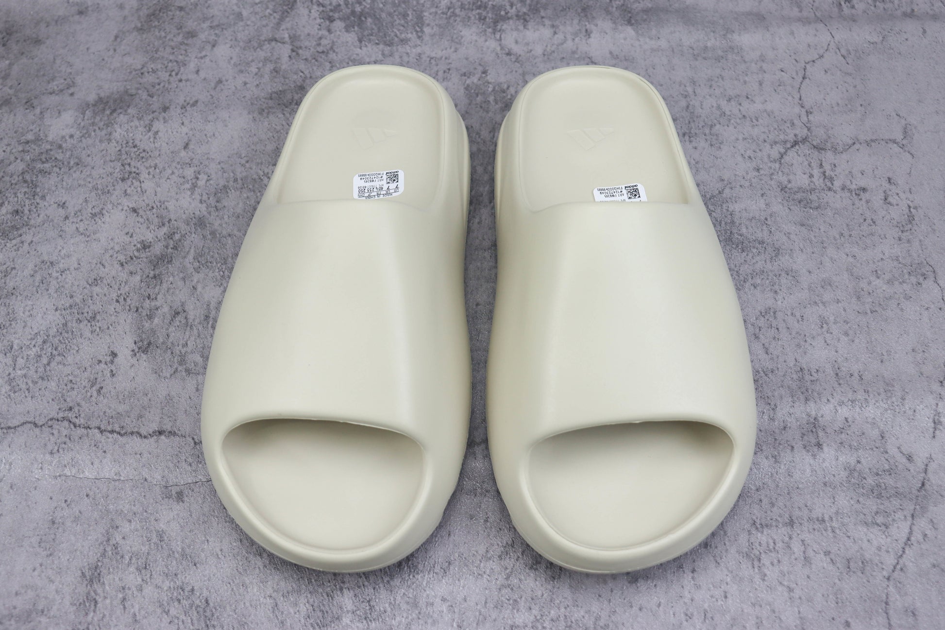 Adidas Yeezy Slide White Bone