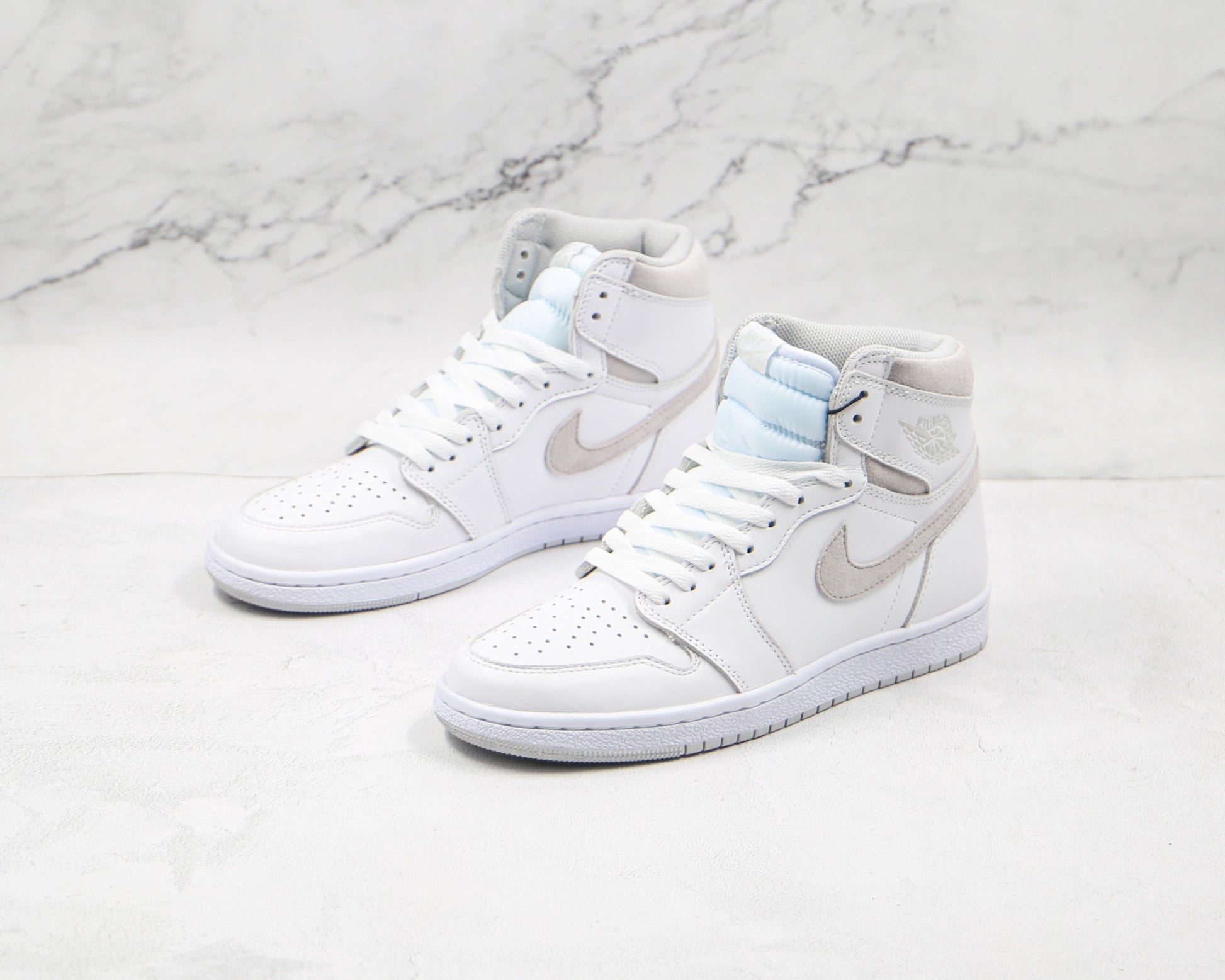 Air Jordan 1 High Grey White