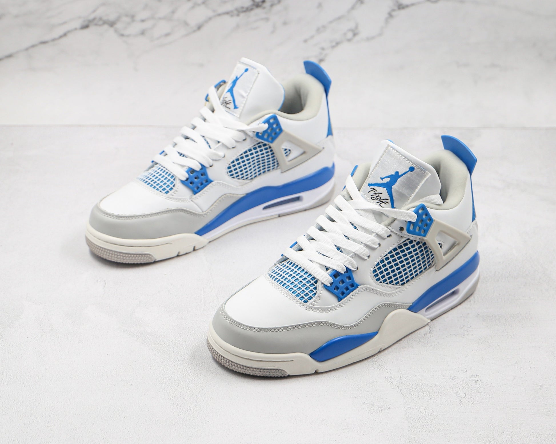 Air Jordan 4 Military Blue