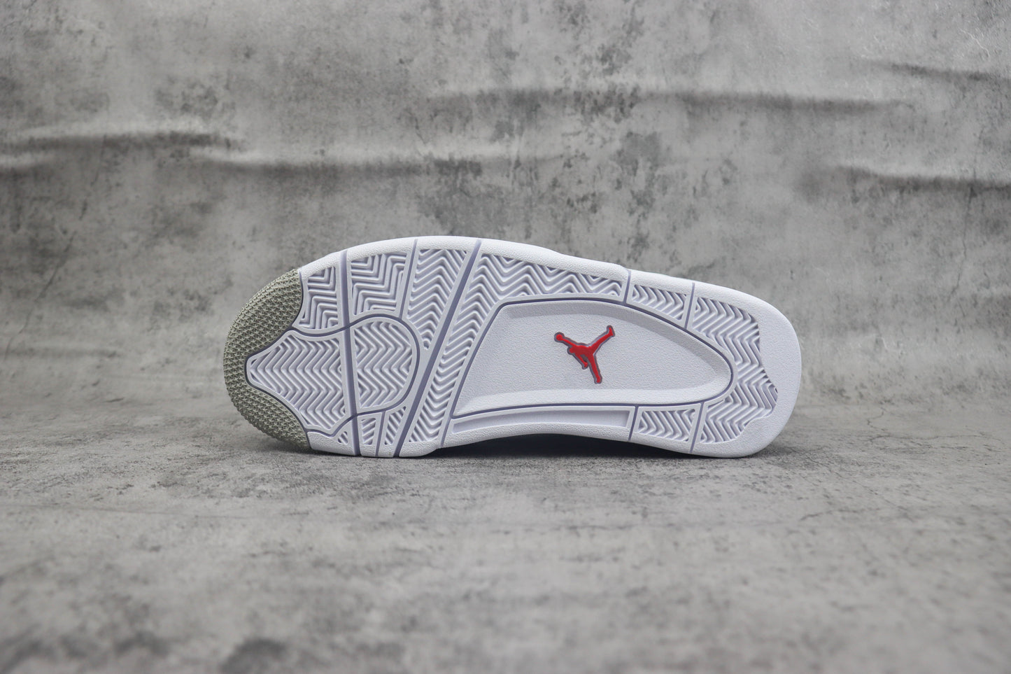 Air Jordan 4 White Cement
