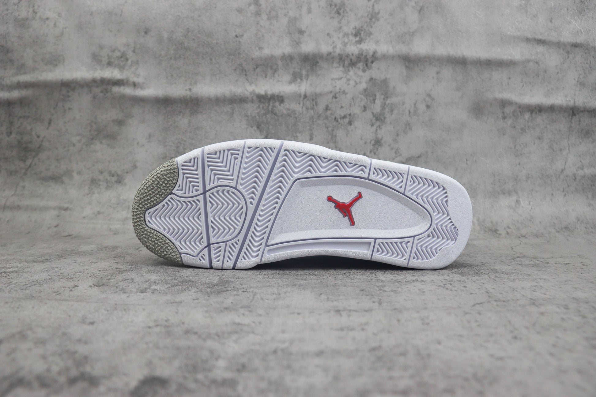 Air Jordan 4 White Cement