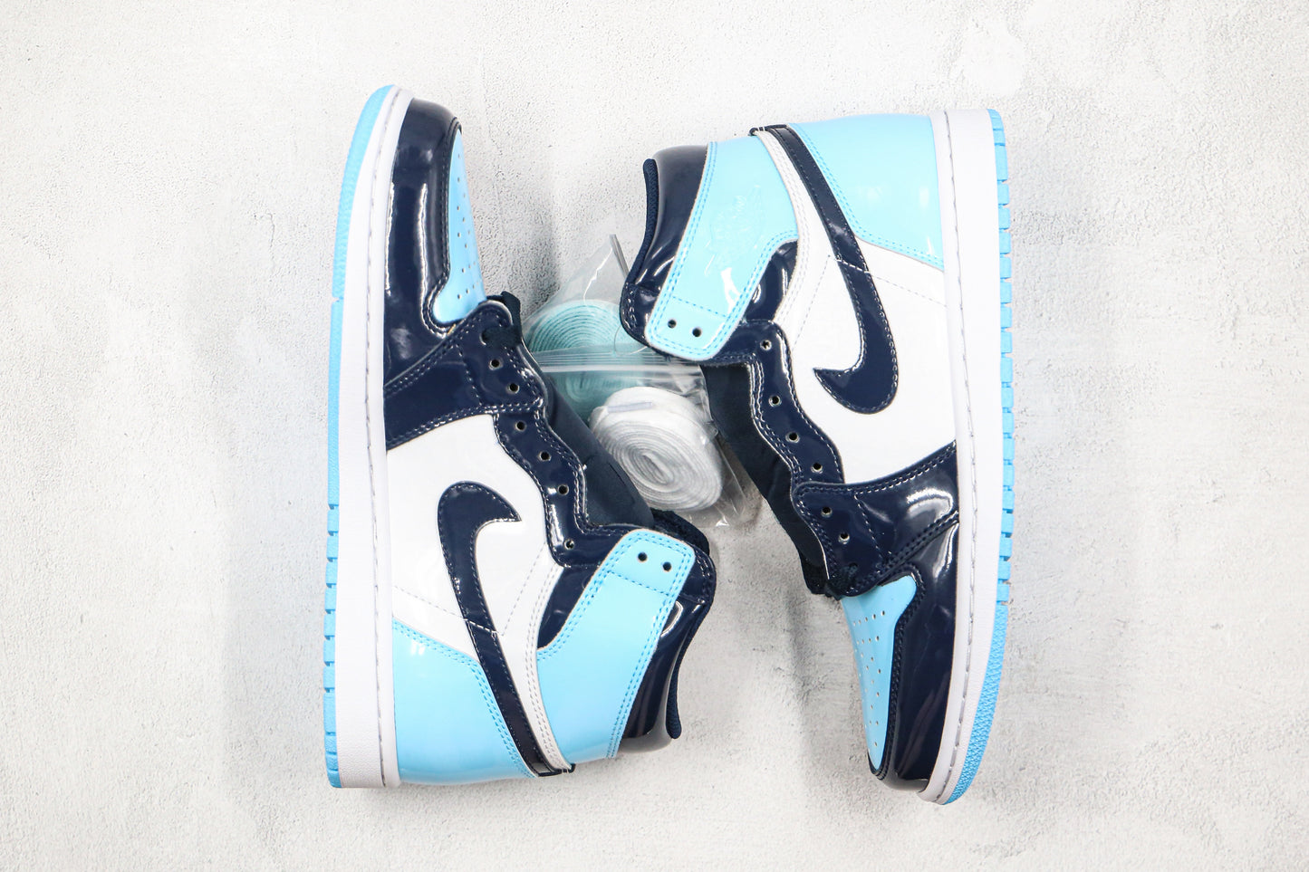 Air Jordan 1 High UNC Patent