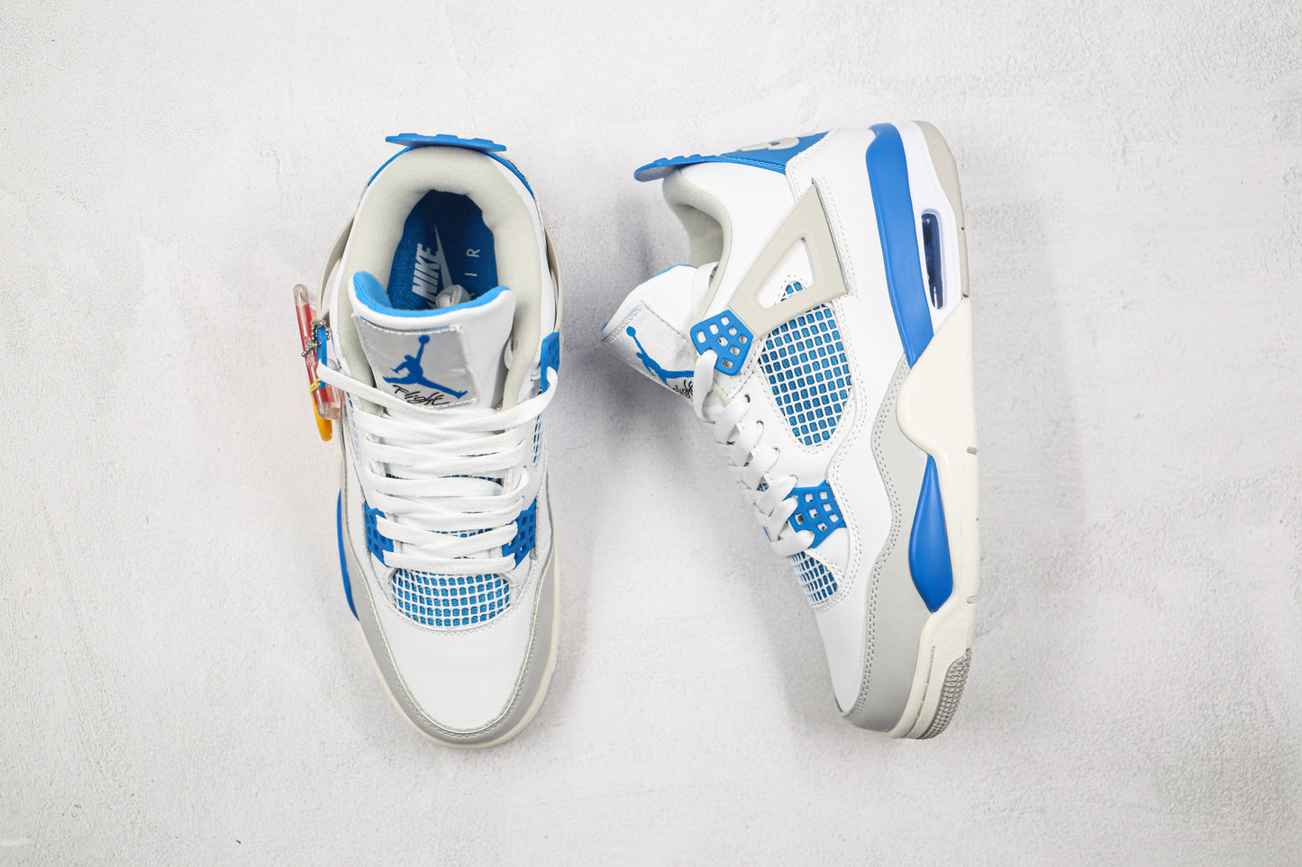 Air Jordan 4 Military Blue