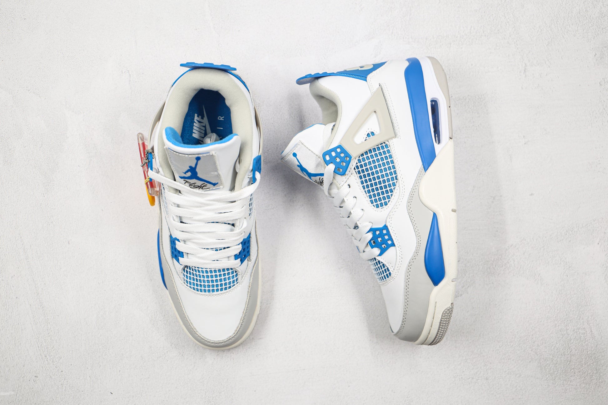 Air Jordan 4 Military Blue