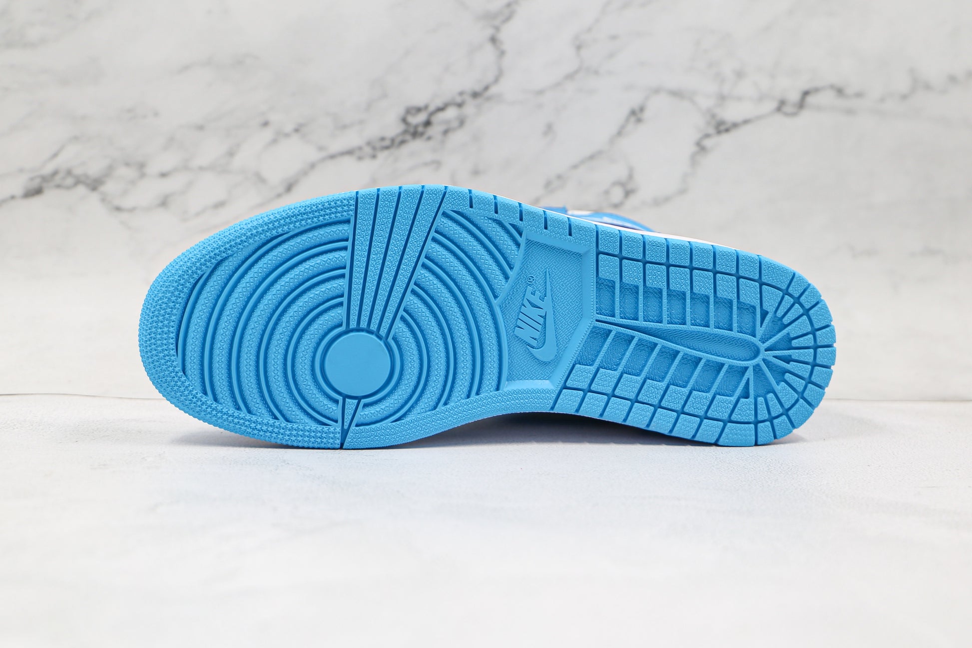 Air Jordan 1 High UNC Blue