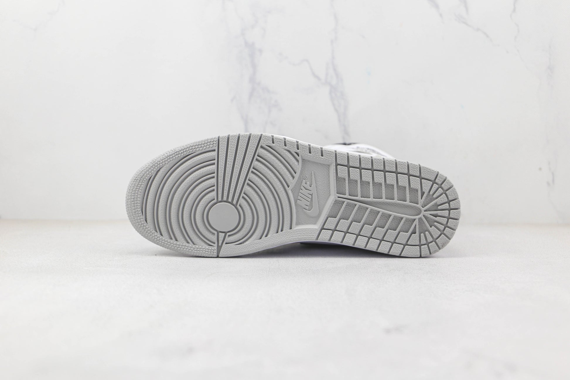 Air Jordan 1 High Black White Silver Heel