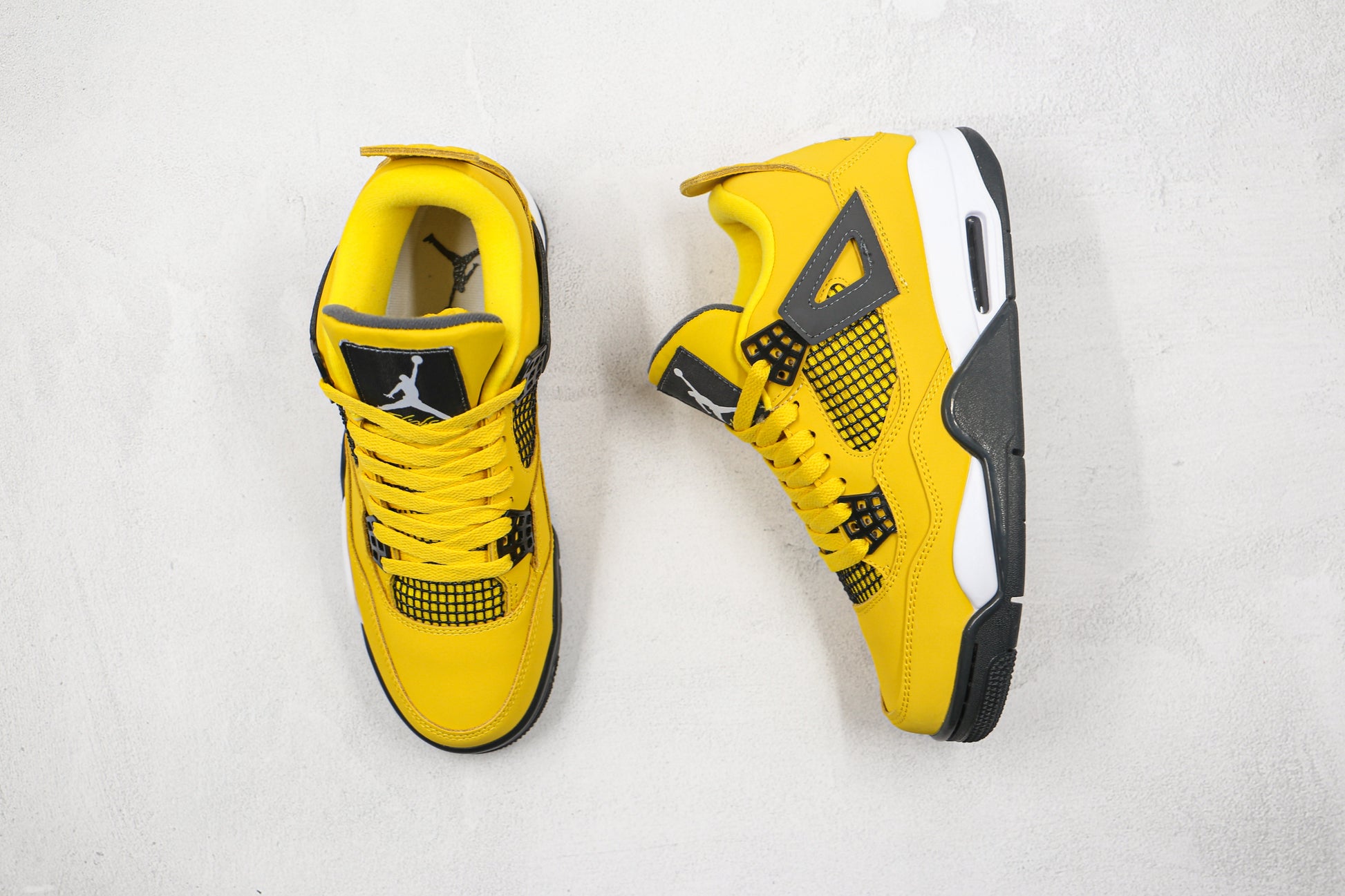Air Jordan 4 Lightning