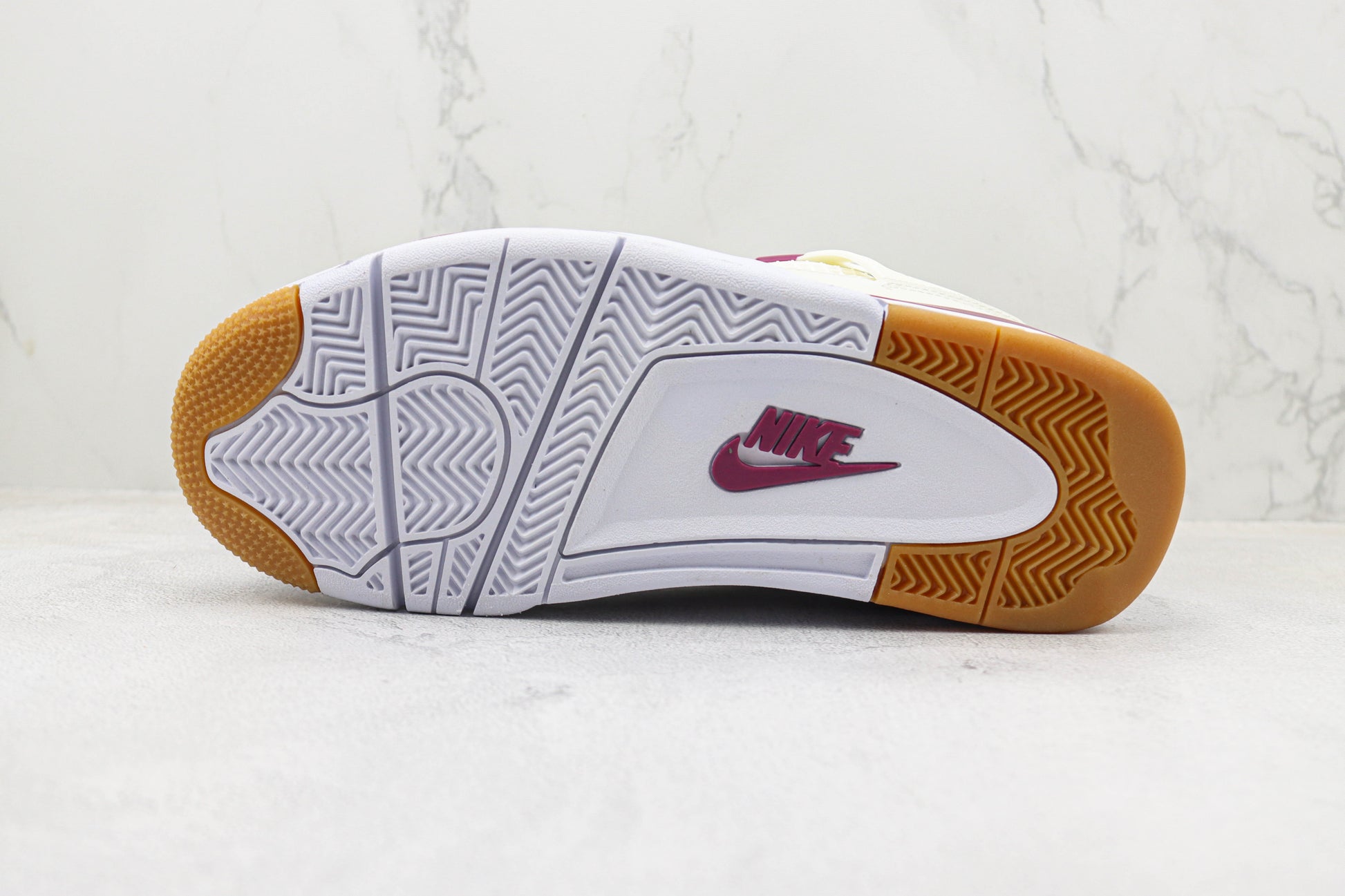 Air Jordan 4 Burgundy Crush