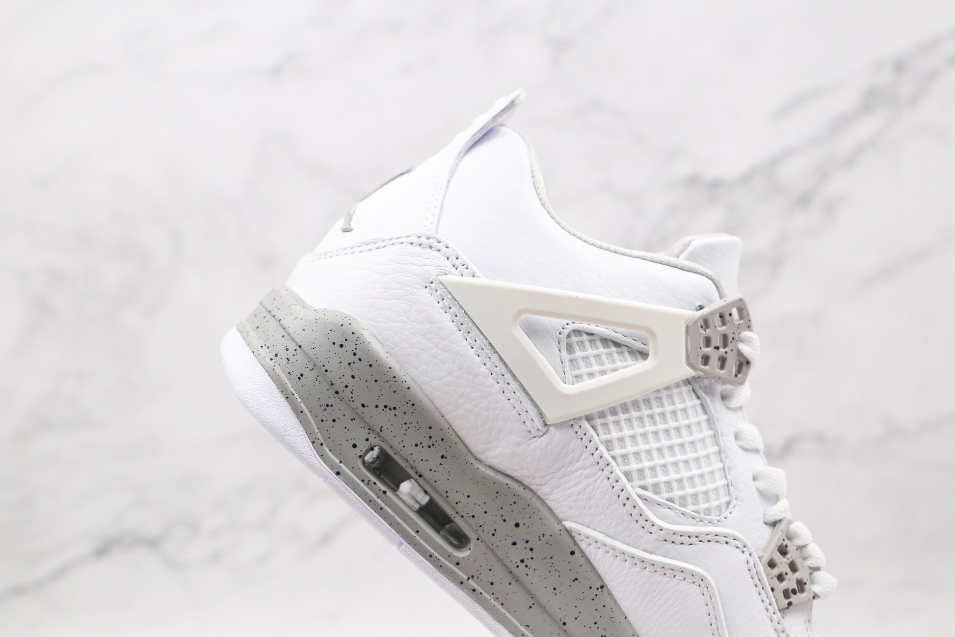 Air Jordan 4 White Oreo