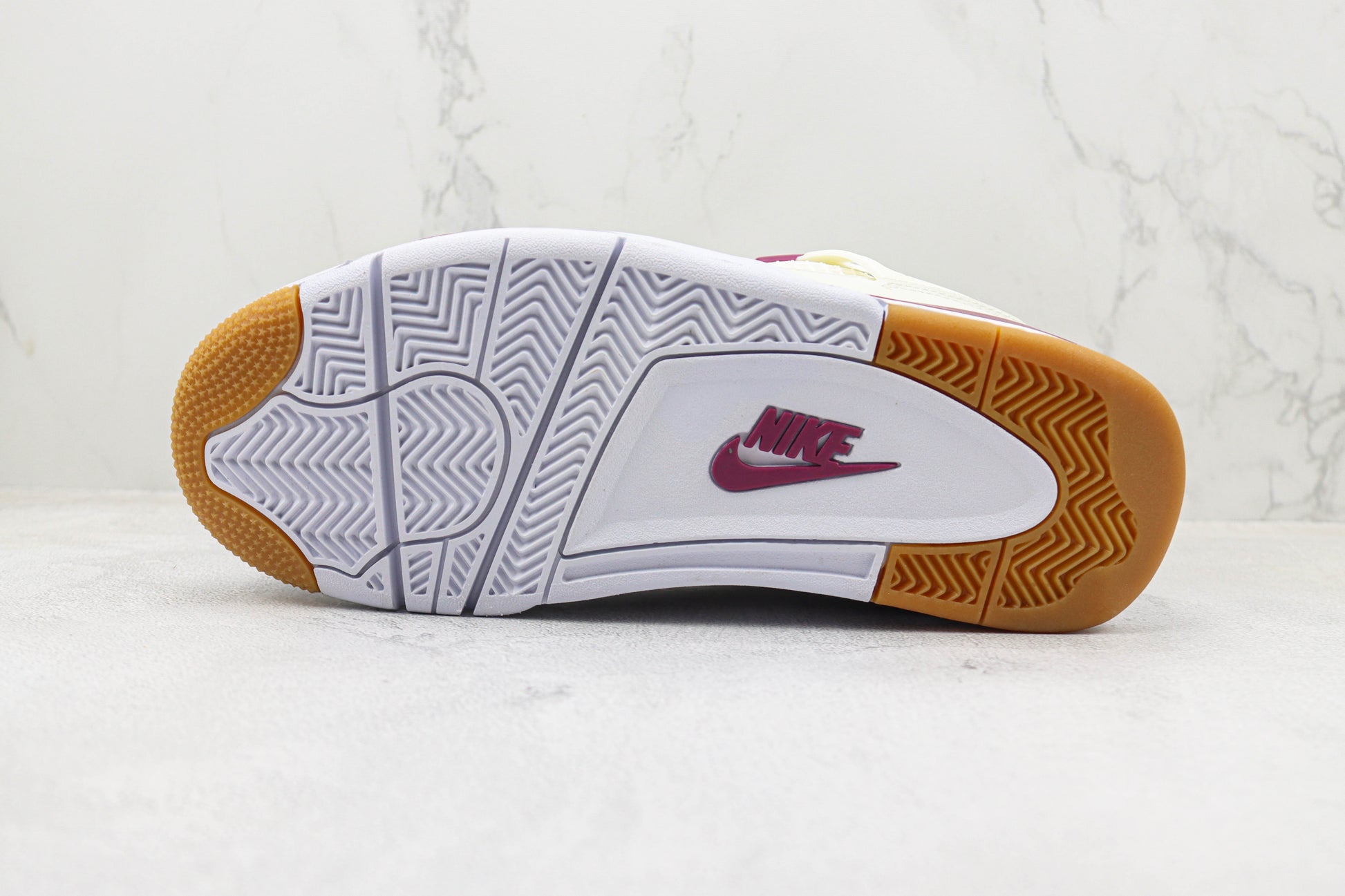 Air Jordan 4 Burgundy Crush