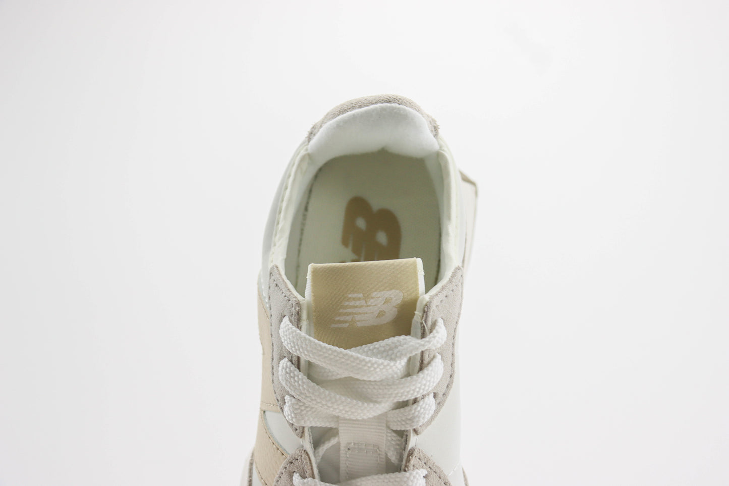 New Balance 327 White Silver WS327KG