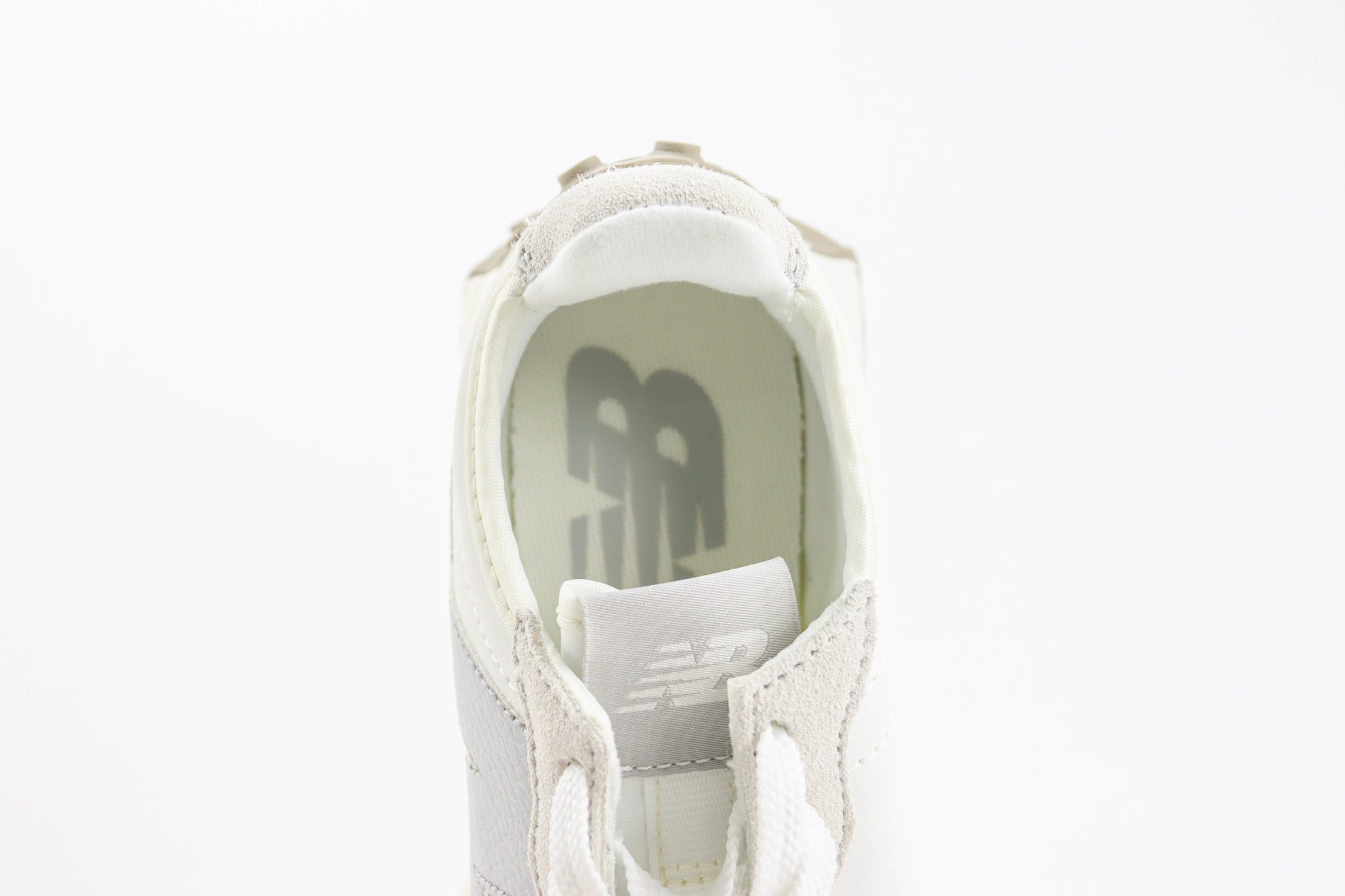 New Balance 327 White Silver WS327KE