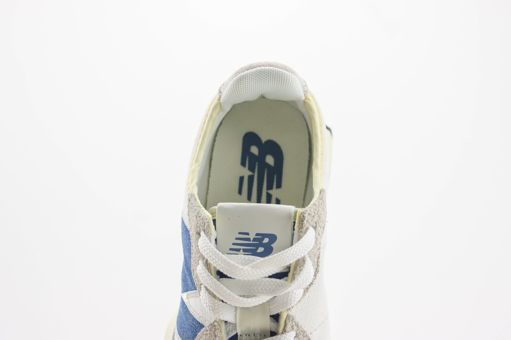 New Balance 327 White Silver WS327JB