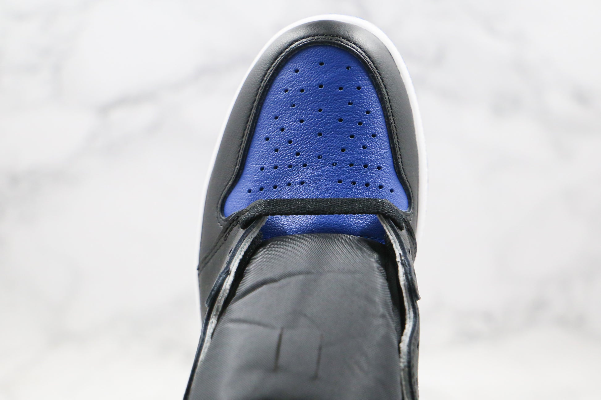 Air Jordan 1 High Patent Royal