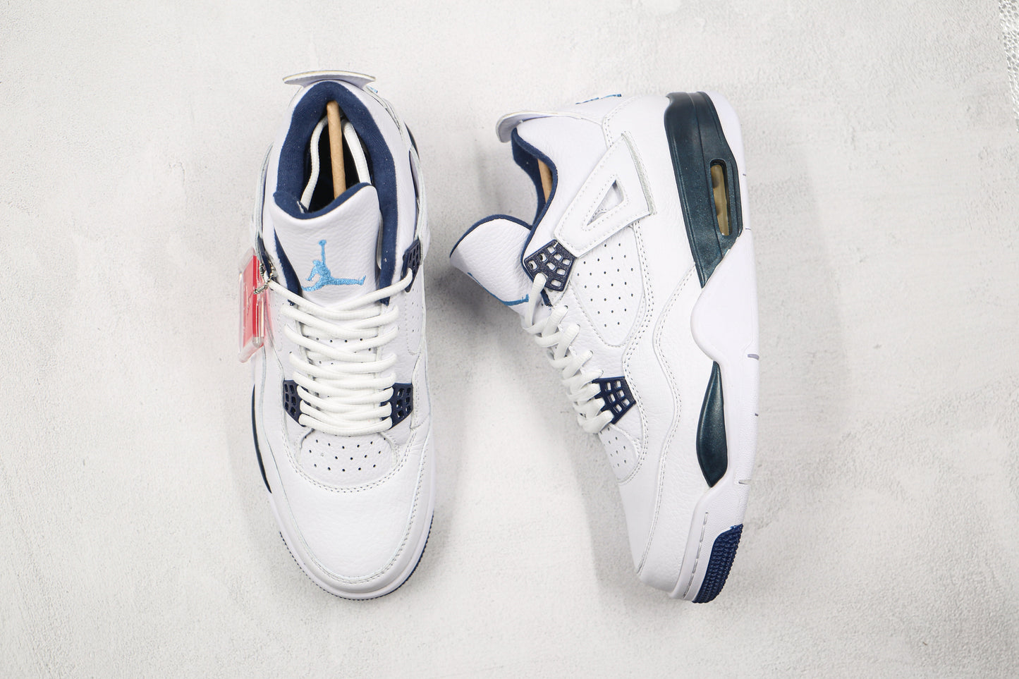 Air Jordan 4 Columbia Blue