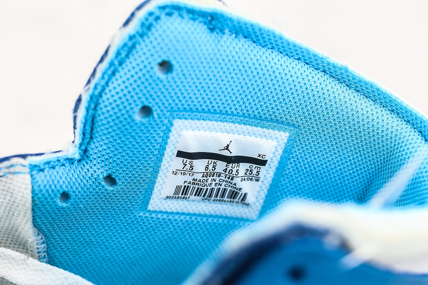 Air Jordan 1 High Off-White UNC Blue