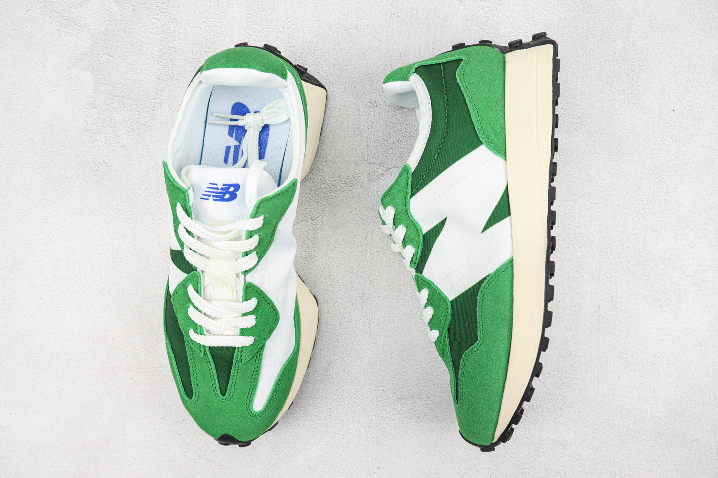 New Balance 327 White Silver MS327LG1