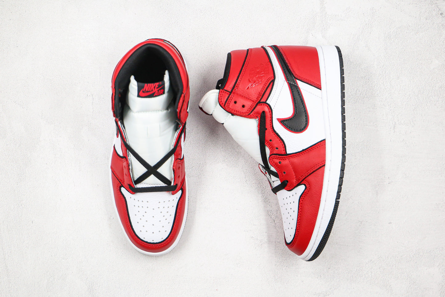 Air Jordan 1 High Red Black Outline