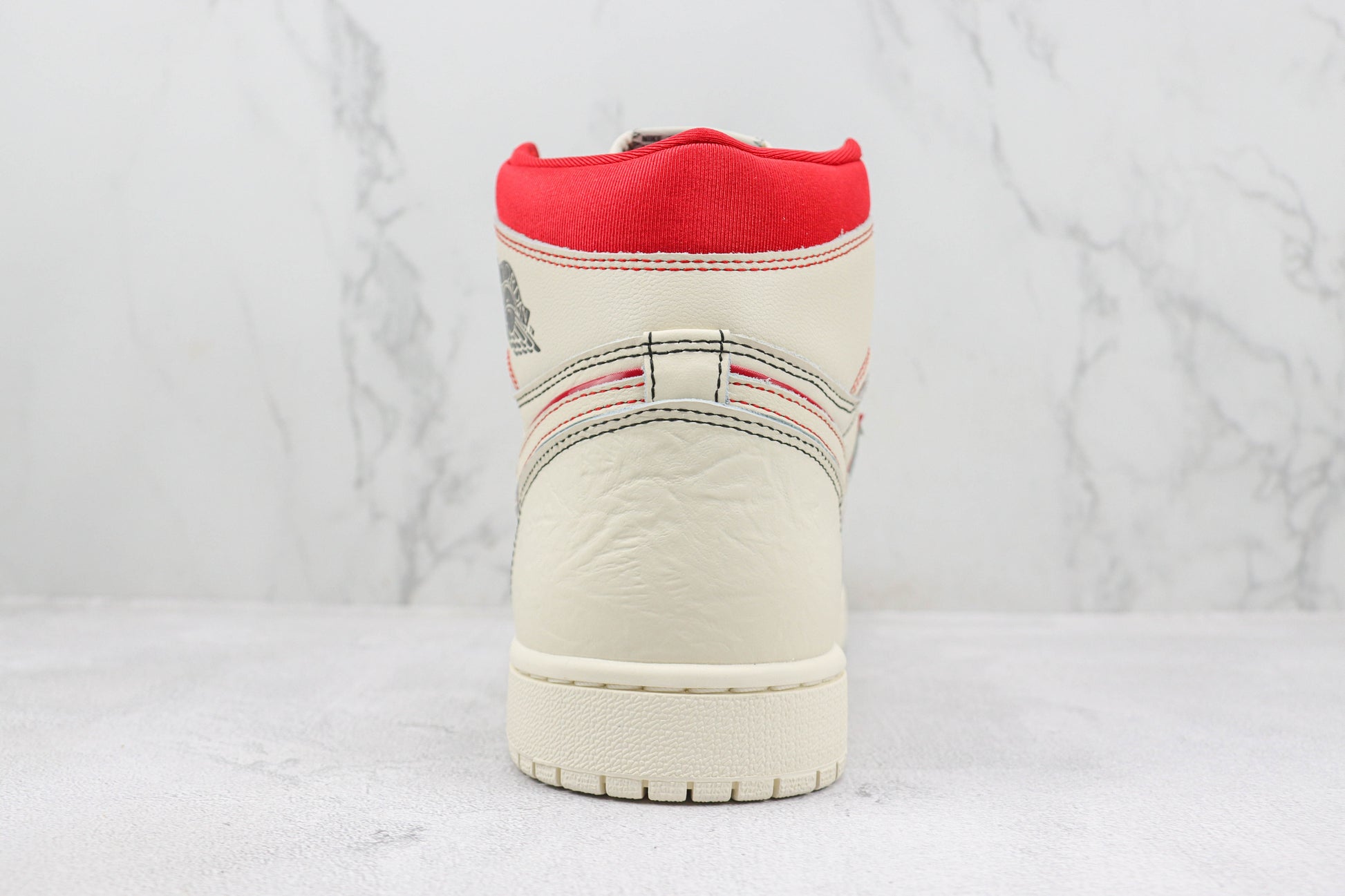 Air Jordan 1 High Hare