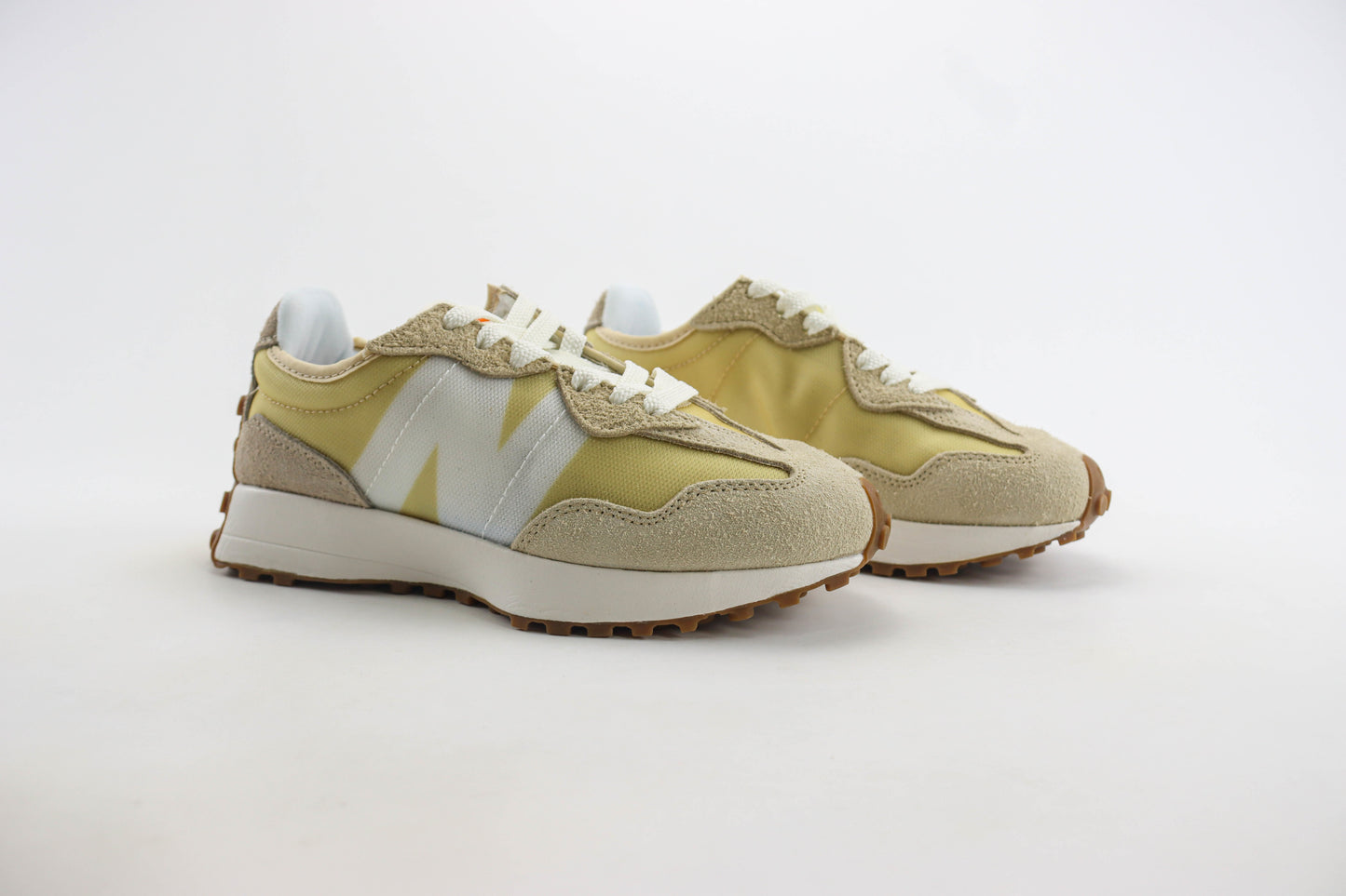 New Balance 327 White Silver MS327UE
