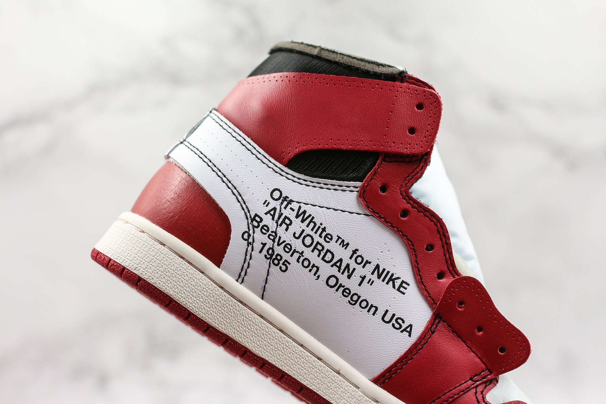 Air Jordan 1 High Off-White Chicago