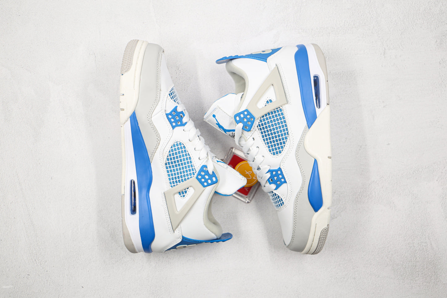 Air Jordan 4 Military Blue